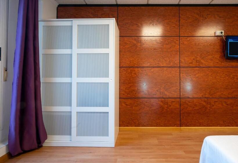 Standard room with outdoor bath, Suites Rooms Valencia