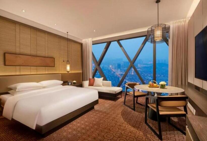 Номер Клуб Кровать Кинг, Hyatt Regency Zhenjiang