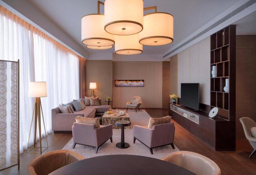 Президентский Люкс, Hyatt Regency Zhenjiang