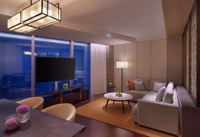 Люкс, Hyatt Regency Zhenjiang