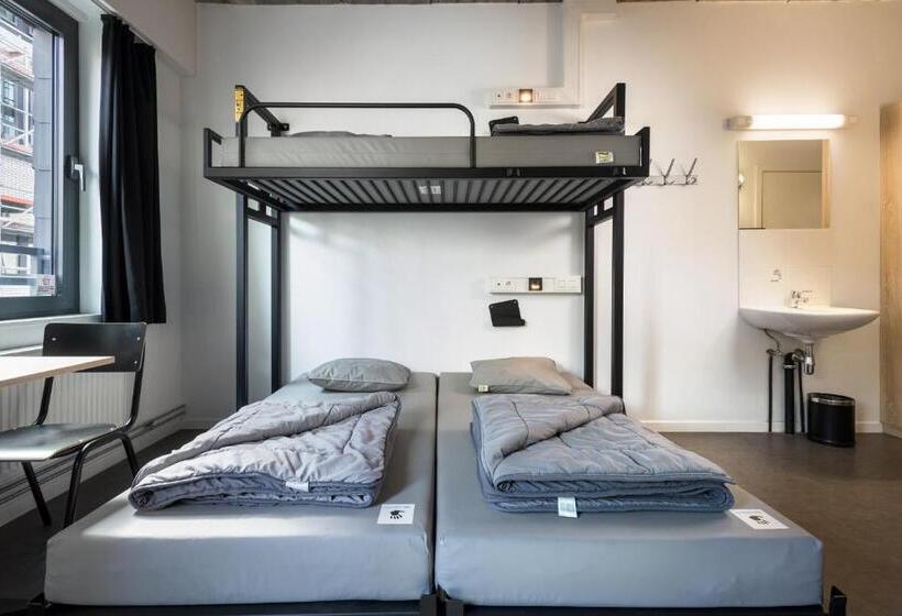 Номер Стандарт, Auberge De Jeunesse Charleroi Youth Hostel