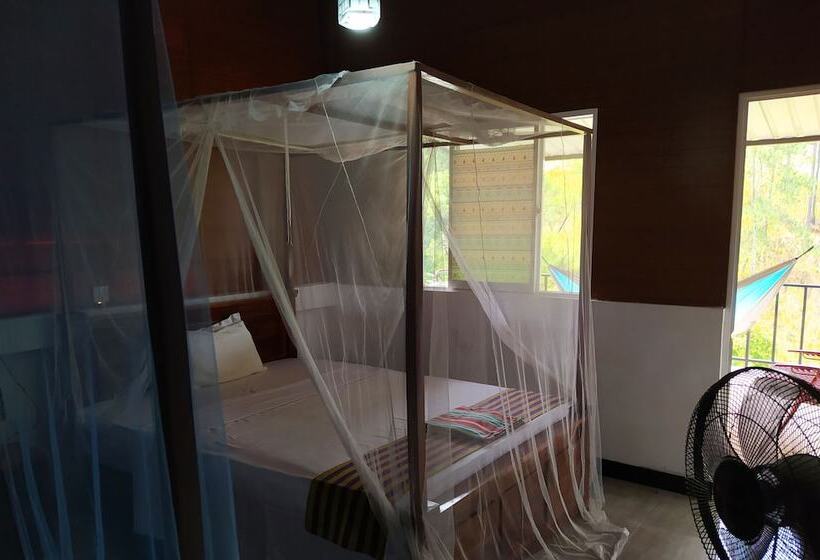 سوئیت لوکس با چشم‌انداز کوهستان, Silver Dome Guest House