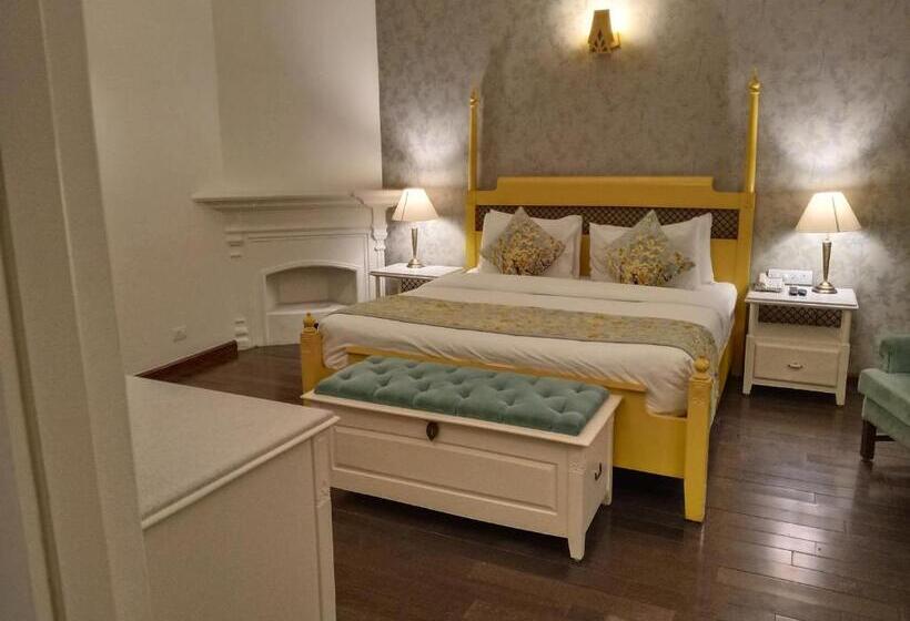 اتاق استاندارد با چشم‌انداز باغ, Pine Retreat Mallroad