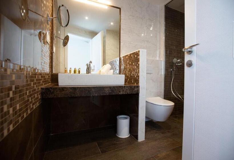 Полулюкс, Elke Spa Hotel Superior