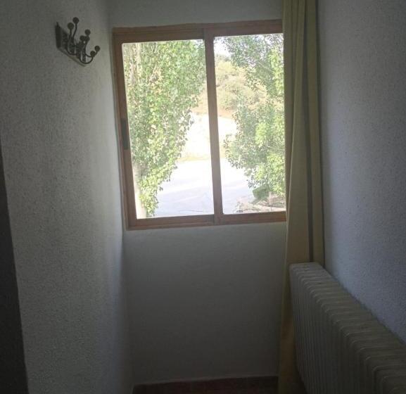Четырехместный Номер Стандарт, Hostal El Desvío
