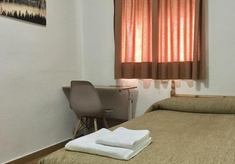 Номер Стандарт Индивидуальный, Hostal Santa Barbara