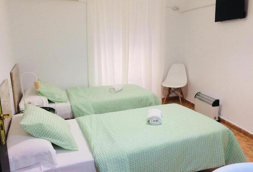 Chambre Standard, Pensión La Cantarera