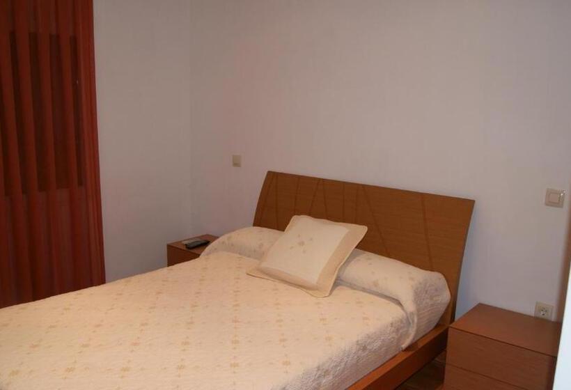 Номер Deluxe, Hostal Restaurante Bustos