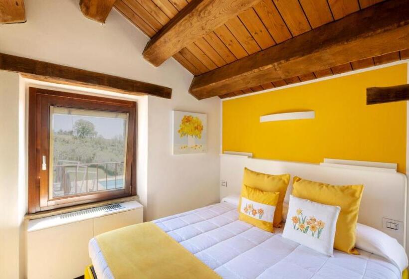 Номер Стандарт Вид на Бассейн, Agrirelais Collelago