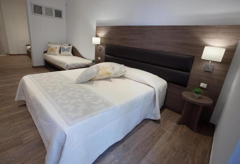 Полулюкс, Magnifica Luxury Suites