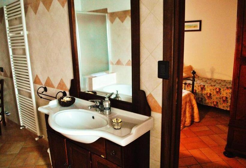 Четырехместный Номер Стандарт, Agriturismo L'antico Oliveto