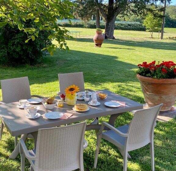 شقة غرفة واحدة مطلة على الحديقة, Agriturismo L'antica Quercia