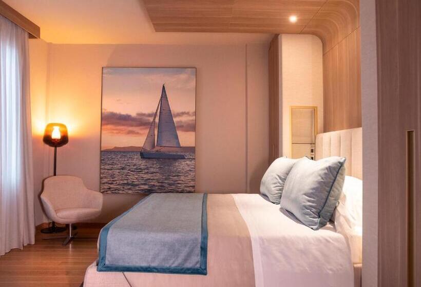 Полулюкс, Miramare Suites