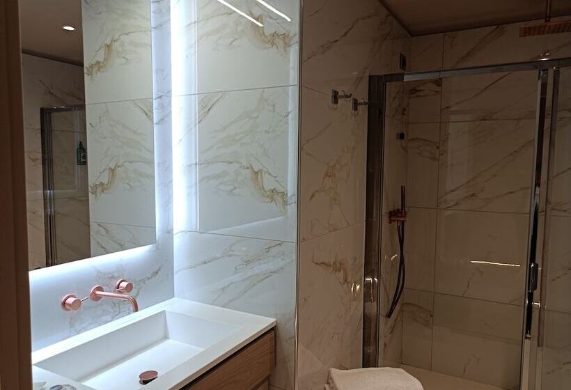 Номер Deluxe, Miramare Suites