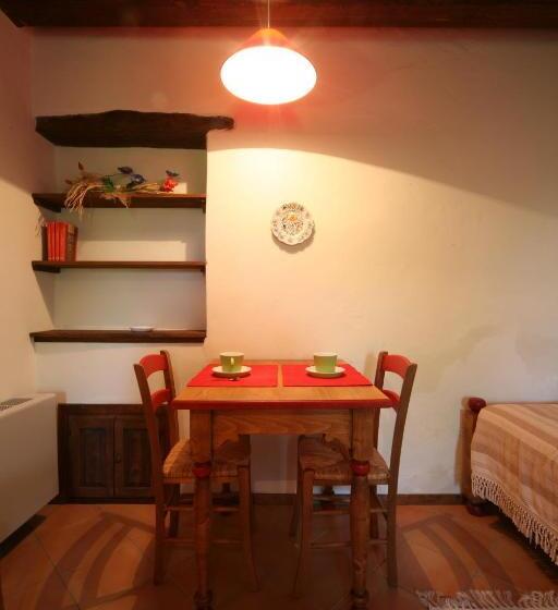 패밀리 스튜디오, Agriturismo Monte Valentino