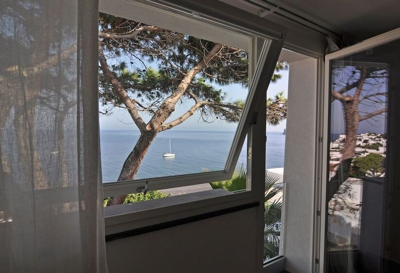 Апартаменты Deluxe 2 Спальни Вид на Море, Il Gabbiano Relais In Stromboli