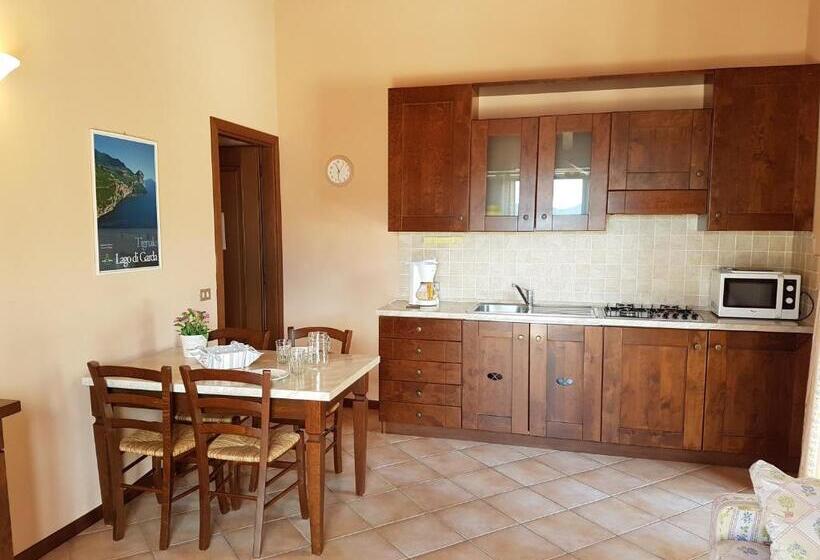 آپارتمان 1 خوابه, Residence Erika