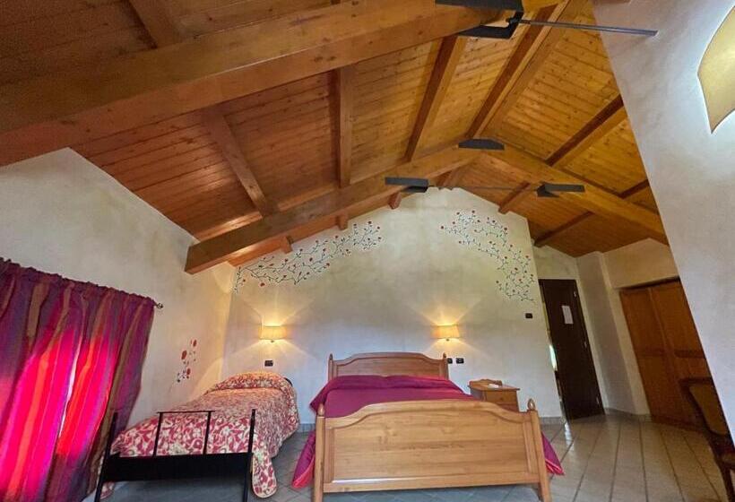 Номер Стандарт Трехместный, Agriturismo Il Pozzo