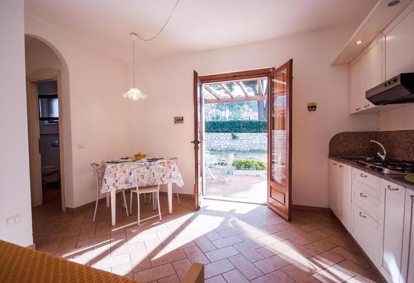 Апартаменты 2 Спальни, Residence Le Grazie Est