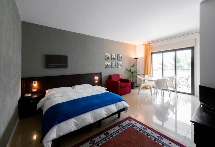 디럭스 트리플 룸, Residence Annunziata