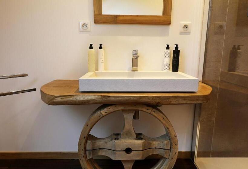 Standard room with outdoor bath, Maison D'hôtes & Spa La Scierie