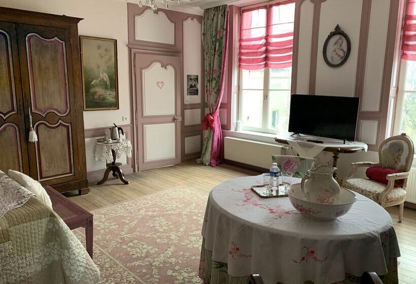 سوییت, Le Château De Failloux, Piscine Intérieure Et Sauna