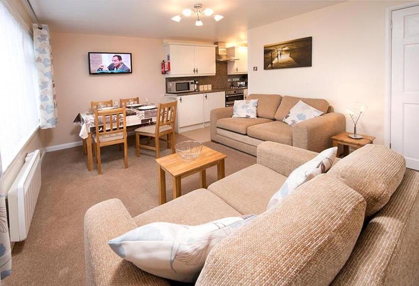 Апартаменты 2 Спальни, Trelawne Manor Holiday Park