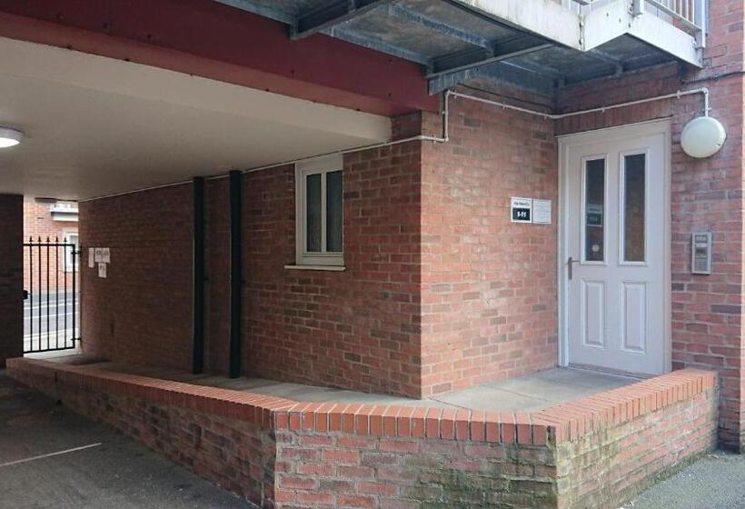 Апартаменты 1 Спальня, Victoria Cloisters Apartments