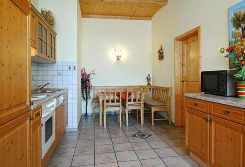 １階の１ベッドルームアパートメント, Almerhof   Waldferienhof Almer