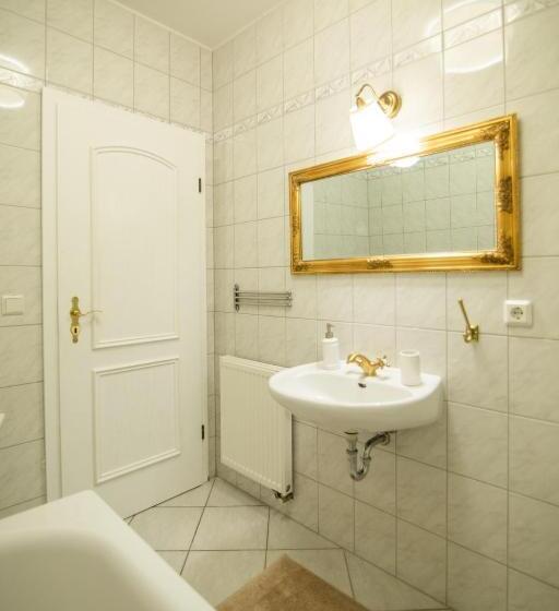 Люкс с Террасой, Apartone Altstadt