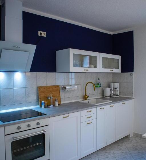 Апартаменты Deluxe 1 Спальня, Apartone Altstadt