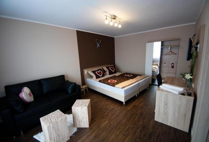 Номер Стандарт с Балконом, Pension Schenks Landgasthof