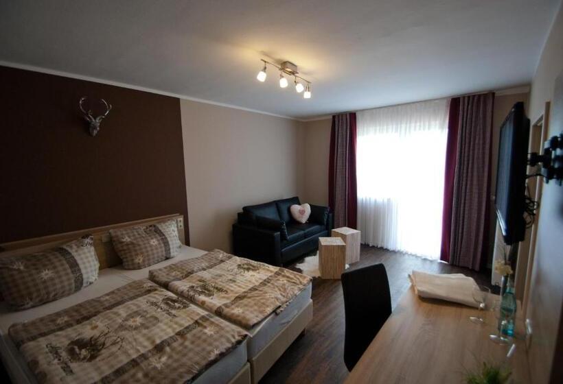 Номер Стандарт с Балконом, Pension Schenks Landgasthof
