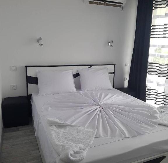 带1个卧室的带海景的公寓, Guest House Evtimov