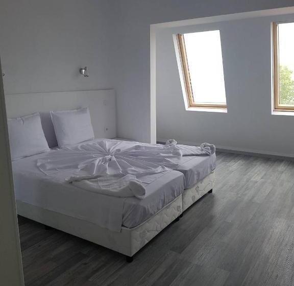 带1个卧室的带海景的公寓, Guest House Evtimov