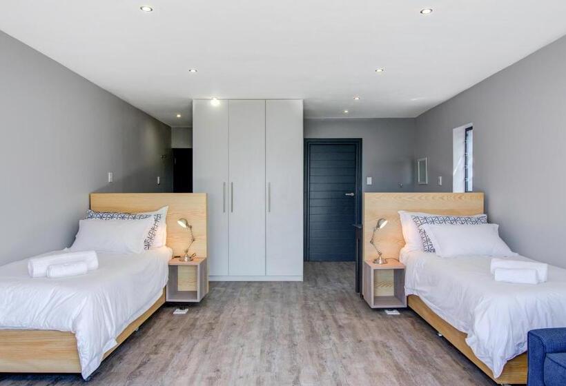 Номер Deluxe Кровать Кинг, Sky Blue Guest House