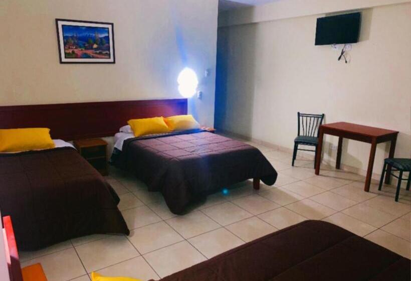 Четырехместный Номер Стандарт, Hostal Tambo Alto