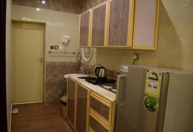 Люкс, Al Shiraz Suites
