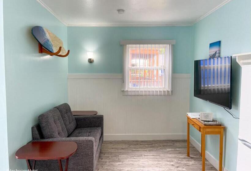 Полулюкс, The Anchorage Motel