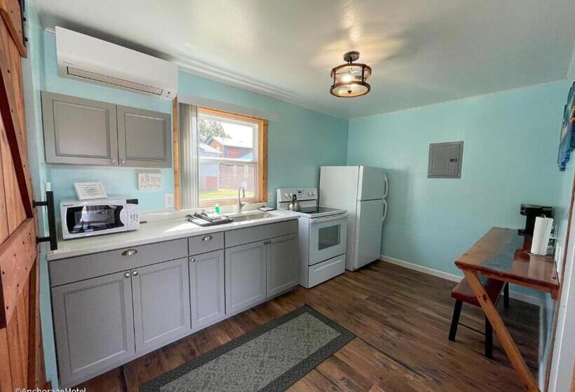 Люкс Deluxe Кровать Кинг, The Anchorage Motel