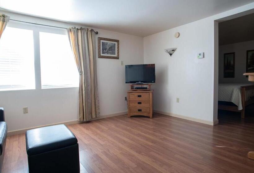 Номер Deluxe, Swift River Suites