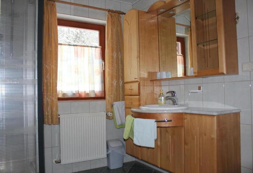 Апартаменты 2 Спальни, Familien & Wander Pension Purkhardt