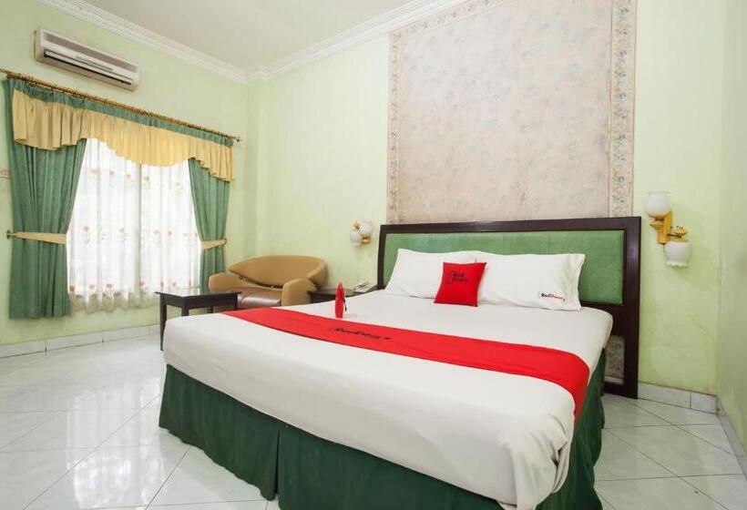 Номер Economy, Reddoorz Near Juanda International Airport