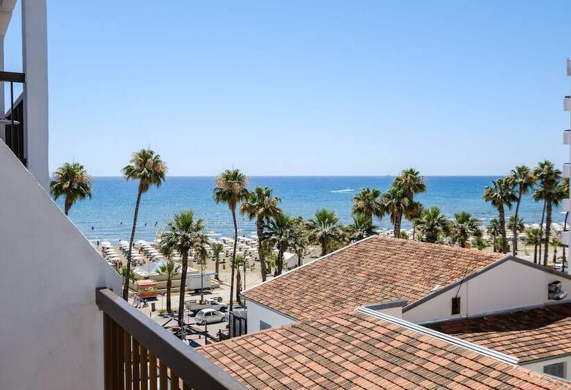 استودیو استاندارد با بالکن, Nautilus Tourist Apartments