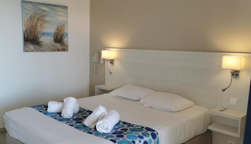 Семейный Номер Вид на Море, Hôtel Beau Site