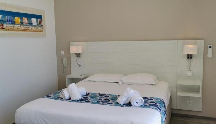 Familiekamer met Uitzicht op Zee, Hôtel Beau Site