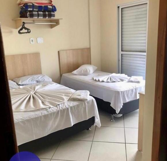Трехместный Номер Стандарт с Балконом, Pousada Soares