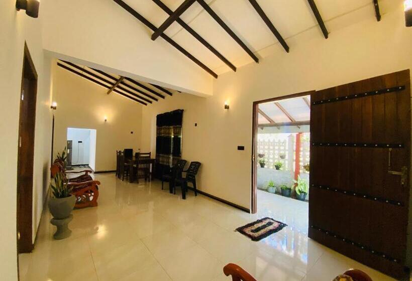 Вилла 2 Спальни, Priyavimana Resort