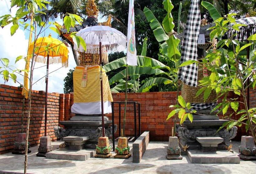 豪华洋房, Ryanbagus Guest House