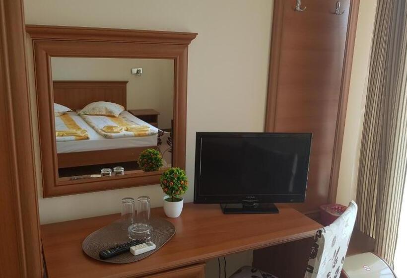 Номер Deluxe с Балконом, Guest House Markovi Aheloy